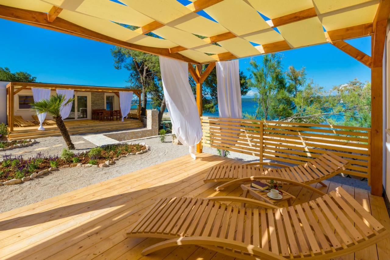 Mobile Homes Pine Tree Dobropoljana Ngoại thất bức ảnh