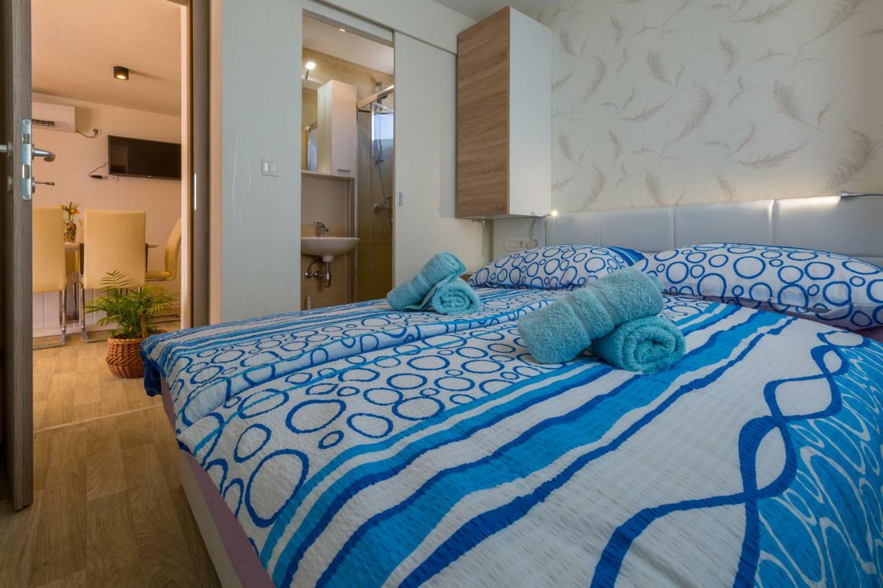 Mobile Homes Pine Tree Dobropoljana Ngoại thất bức ảnh